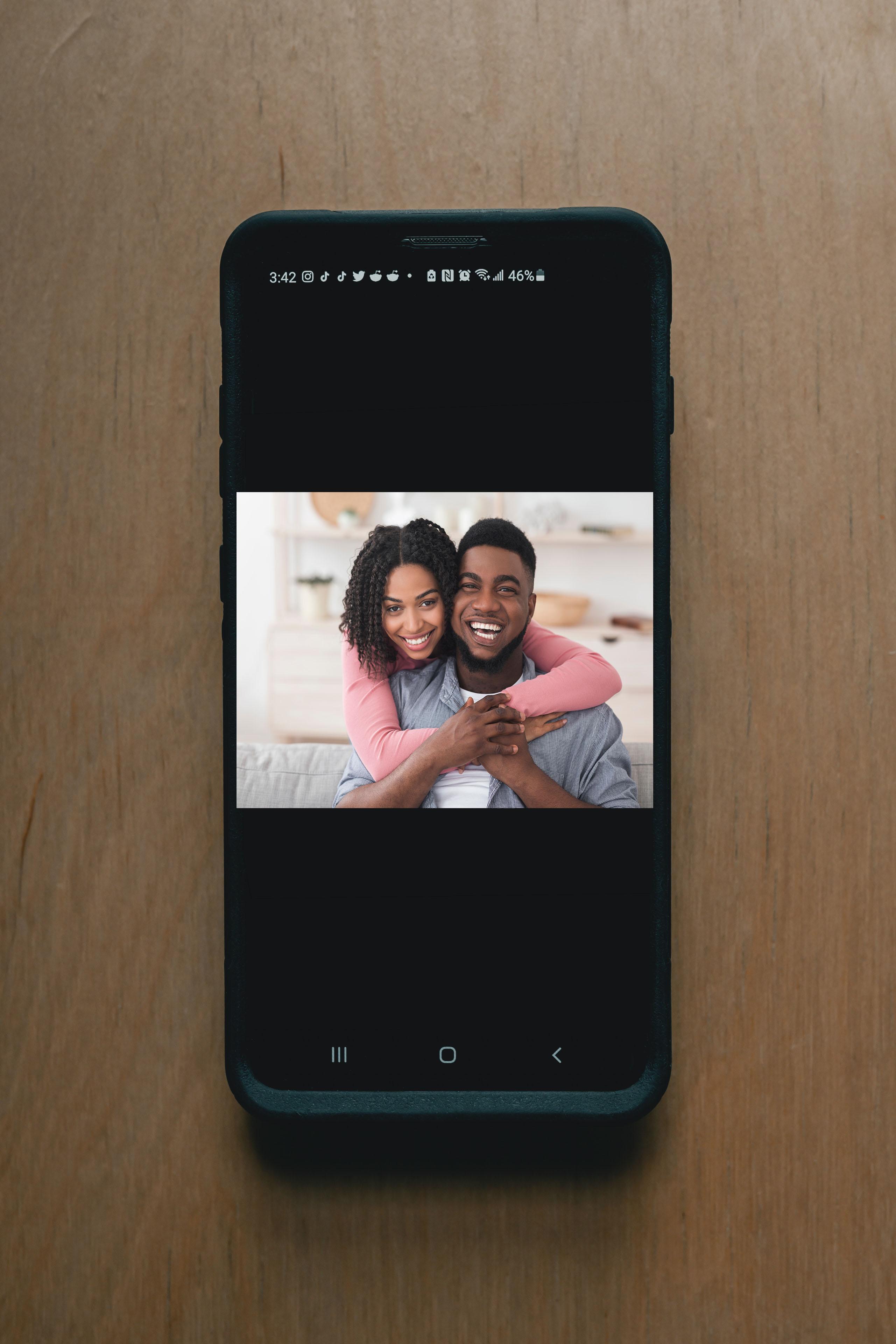 frame pictures directly from your phone online